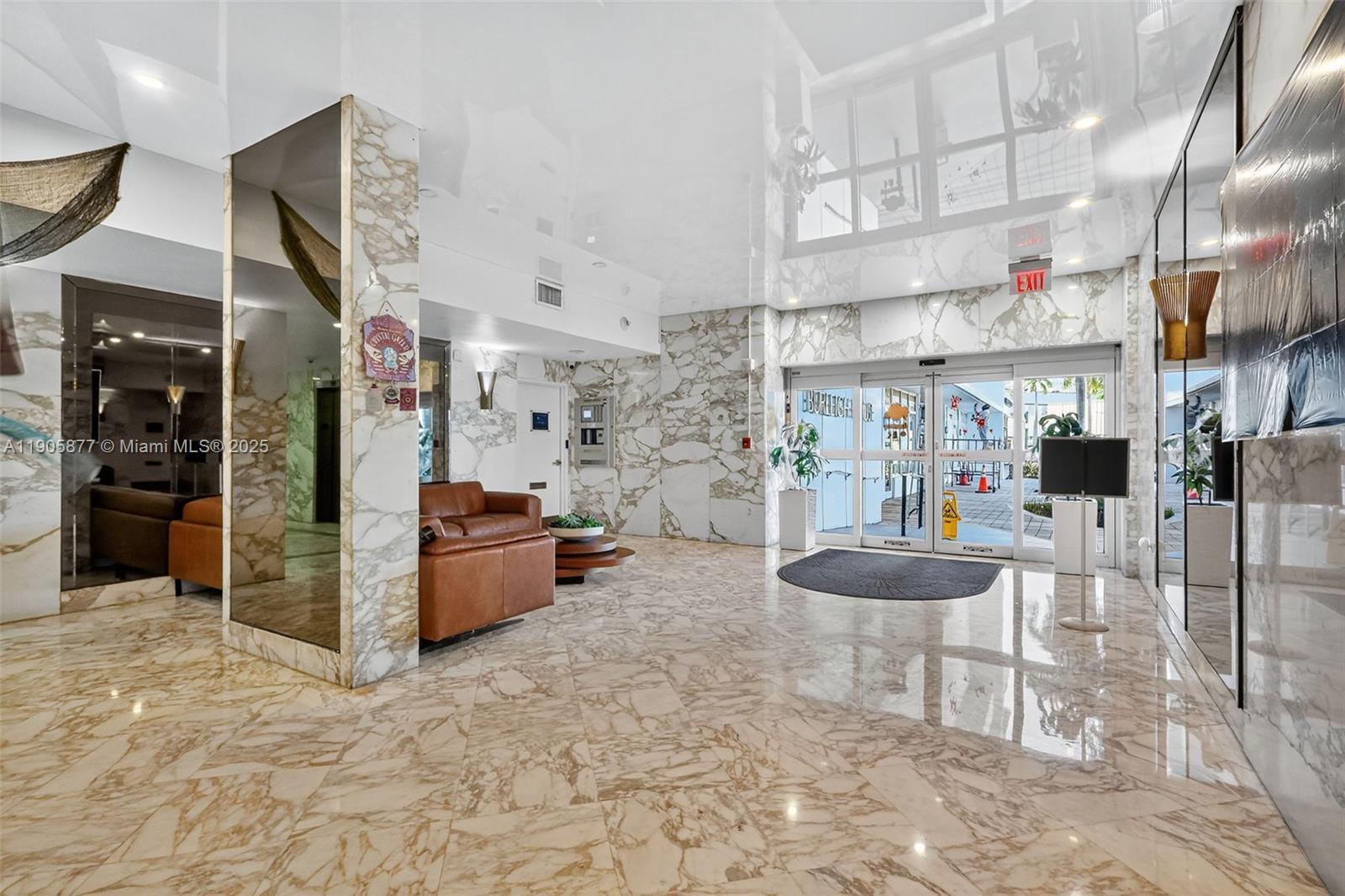 BURLEIGH HOUSE CONDO - Residential