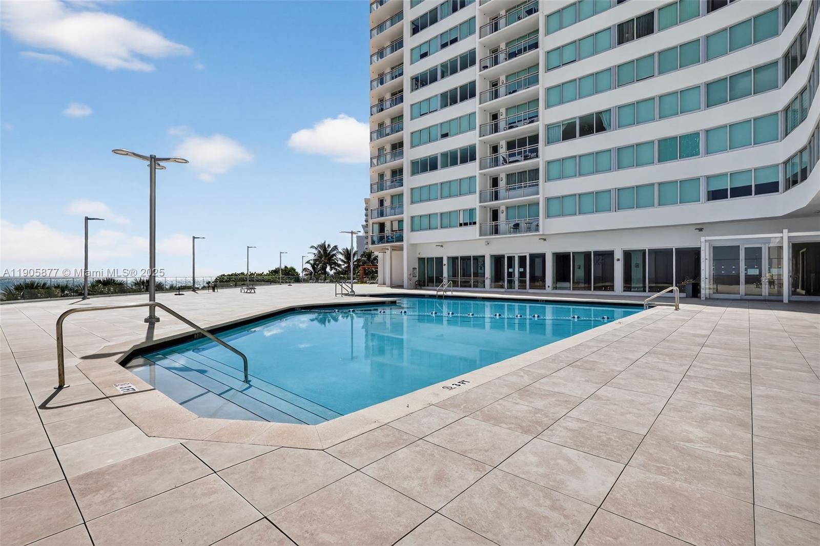 BURLEIGH HOUSE CONDO - Residential