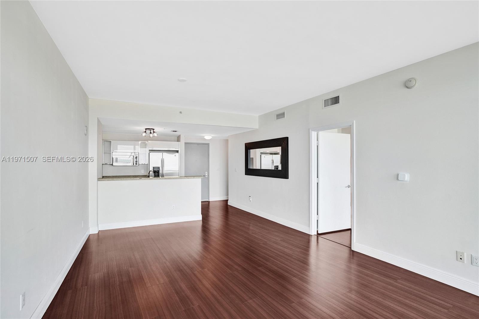 BLUE CONDO - Residential