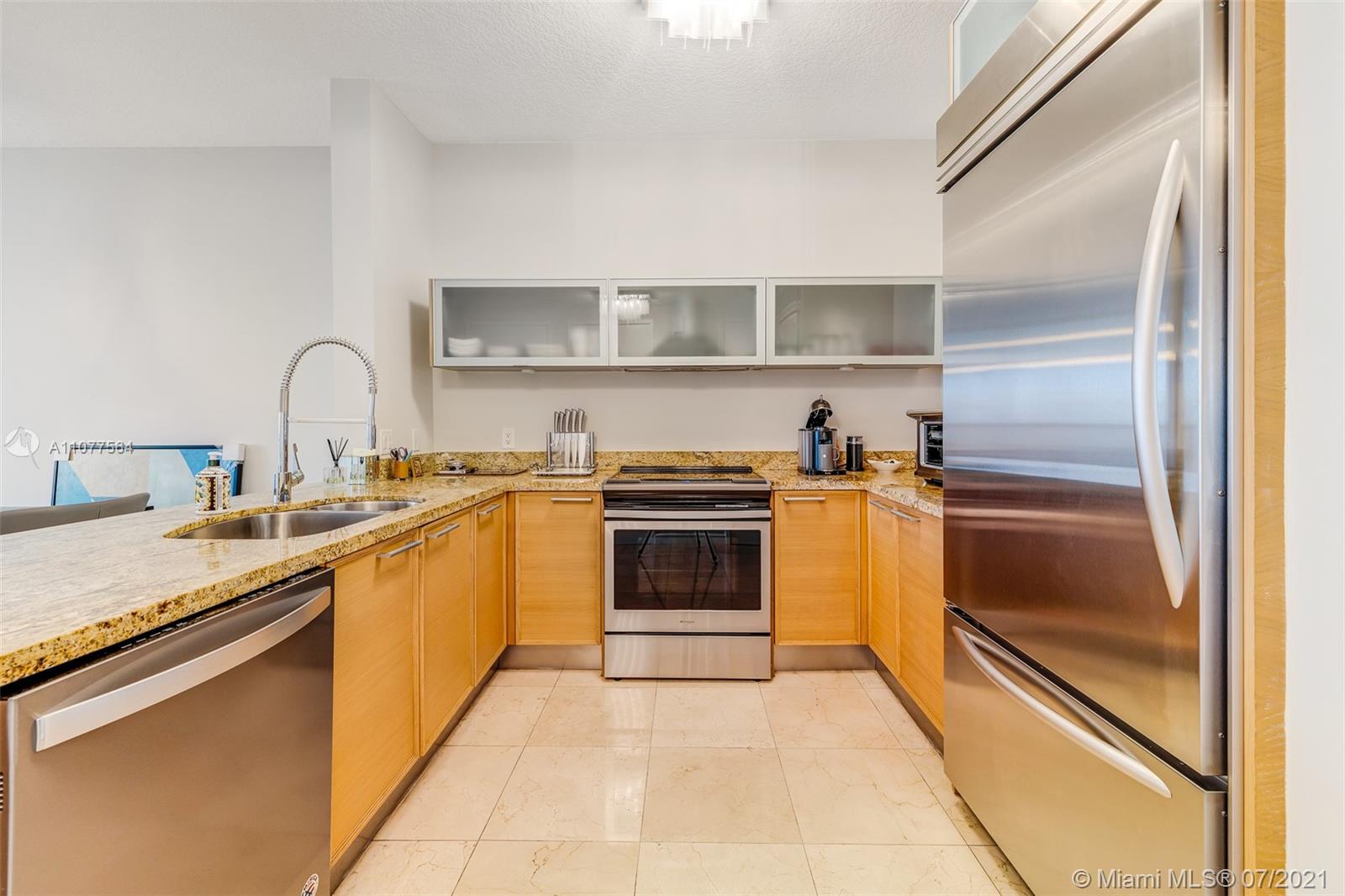 SAYAN CONDO - Residential Lease