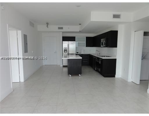 IVY CONDO - Residential Lease