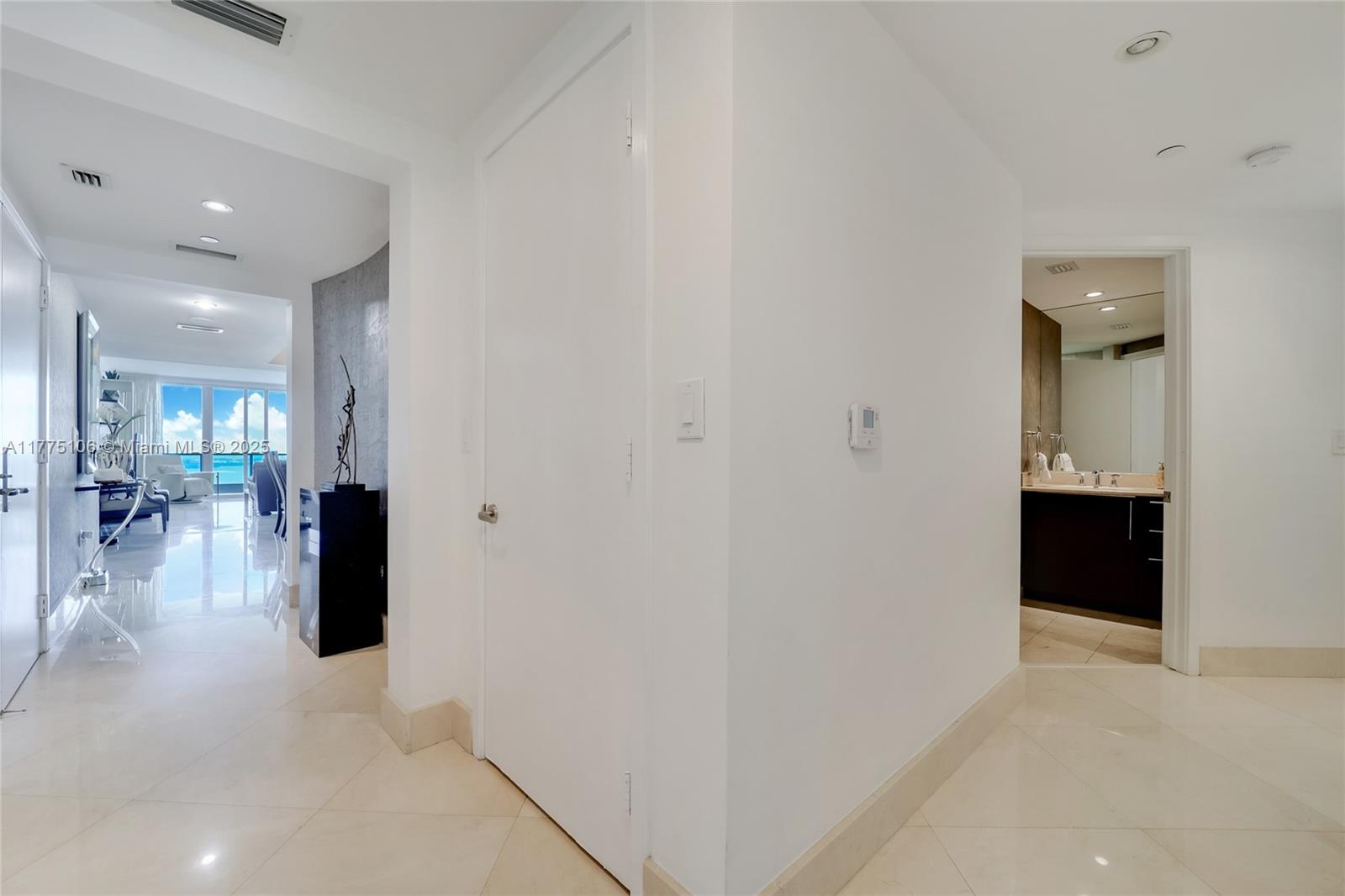 JADE RESIDENCES AT BRICKE - Residential