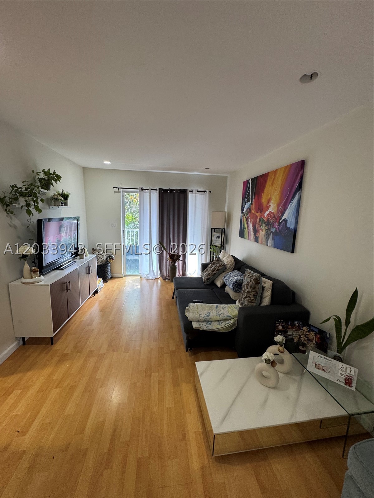 HERITAGE CONDO - Residential Lease