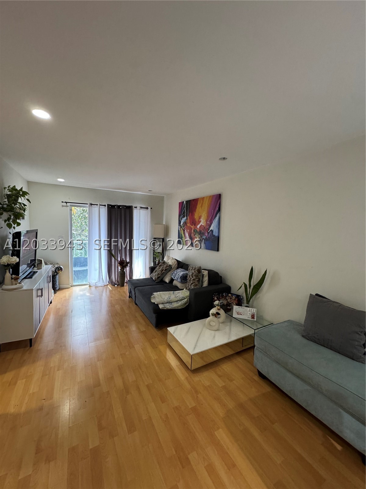 HERITAGE CONDO - Residential Lease