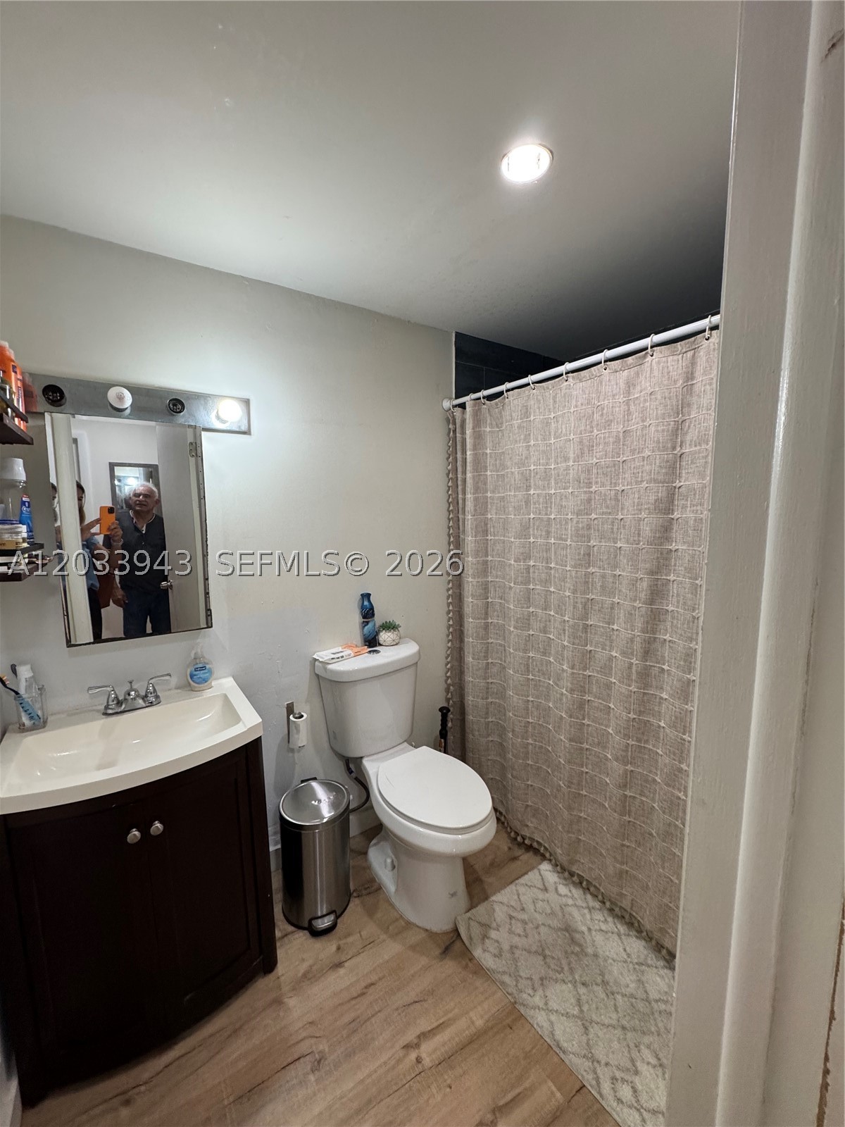 HERITAGE CONDO - Residential Lease
