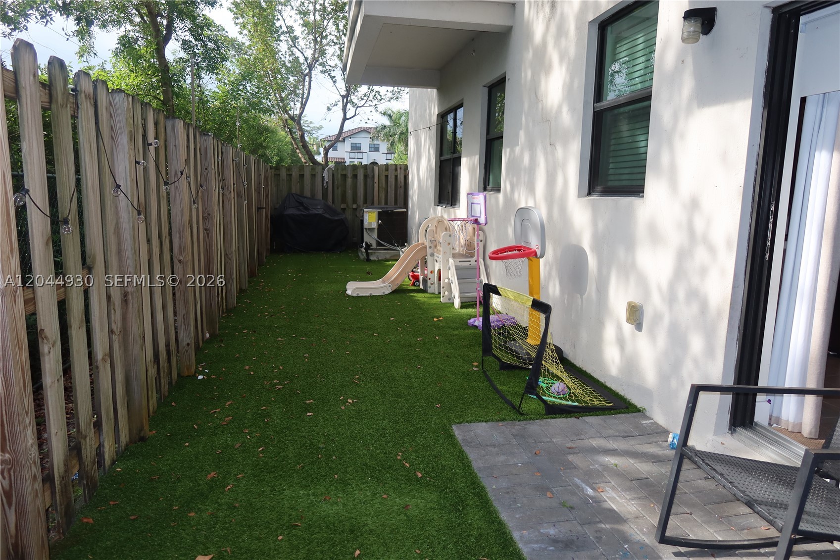 HIGHLAND AT PARK CENTRAL - Residential Lease
