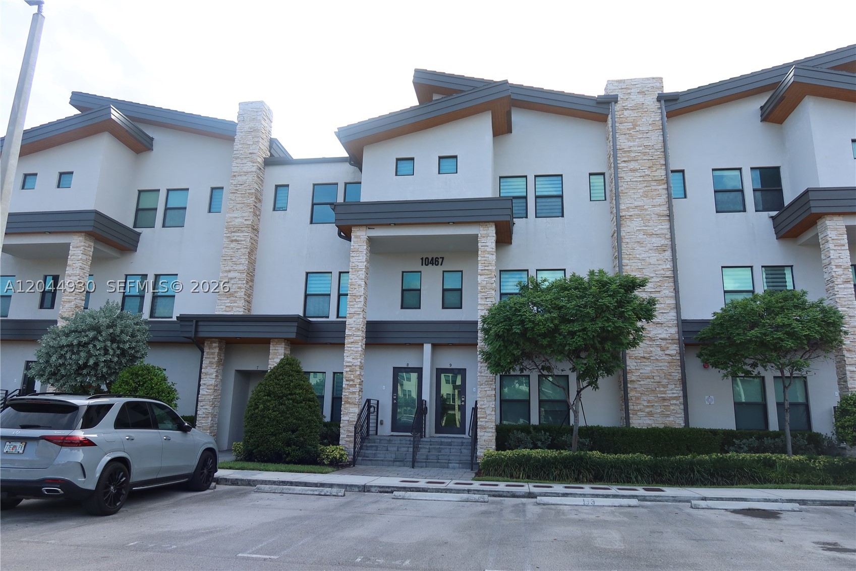 A beautiful 2/2.5 first floor condo in Highland Doral - ready to move in August 1st.