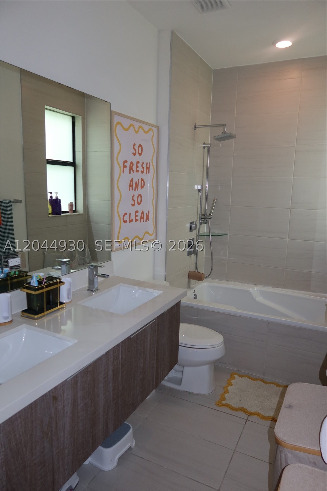 HIGHLAND AT PARK CENTRAL - Residential Lease
