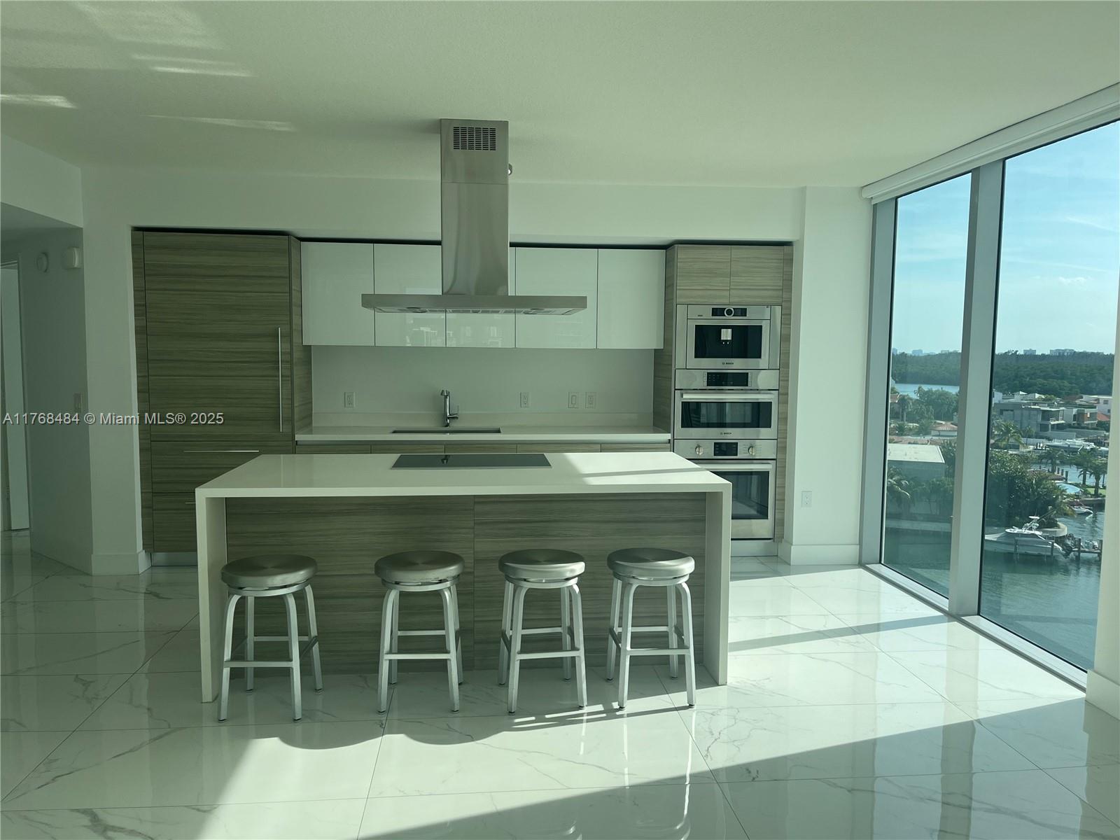 PARQUE TOWERS CONDO - Residential Lease