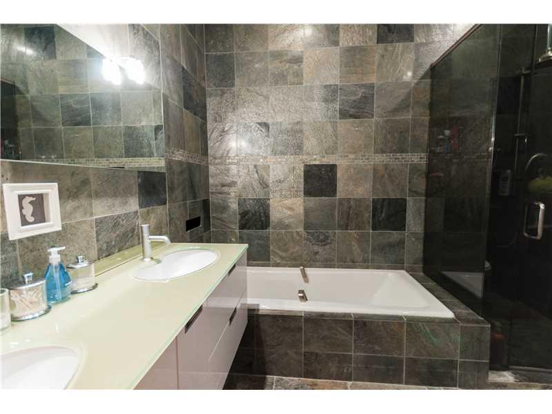 31 52 42 - Residential