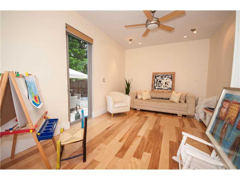 31 52 42 - Residential