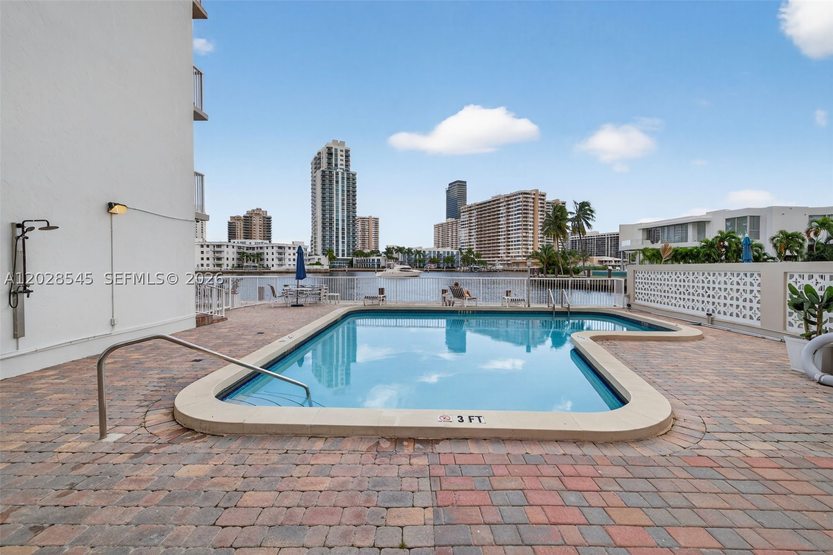 DORSEY ARMS CONDO - Residential Lease