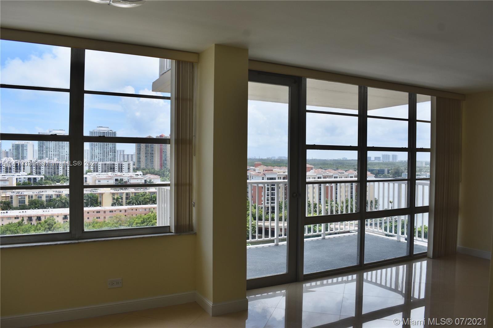 WINSTON TOWERS 400 CONDO - Residential