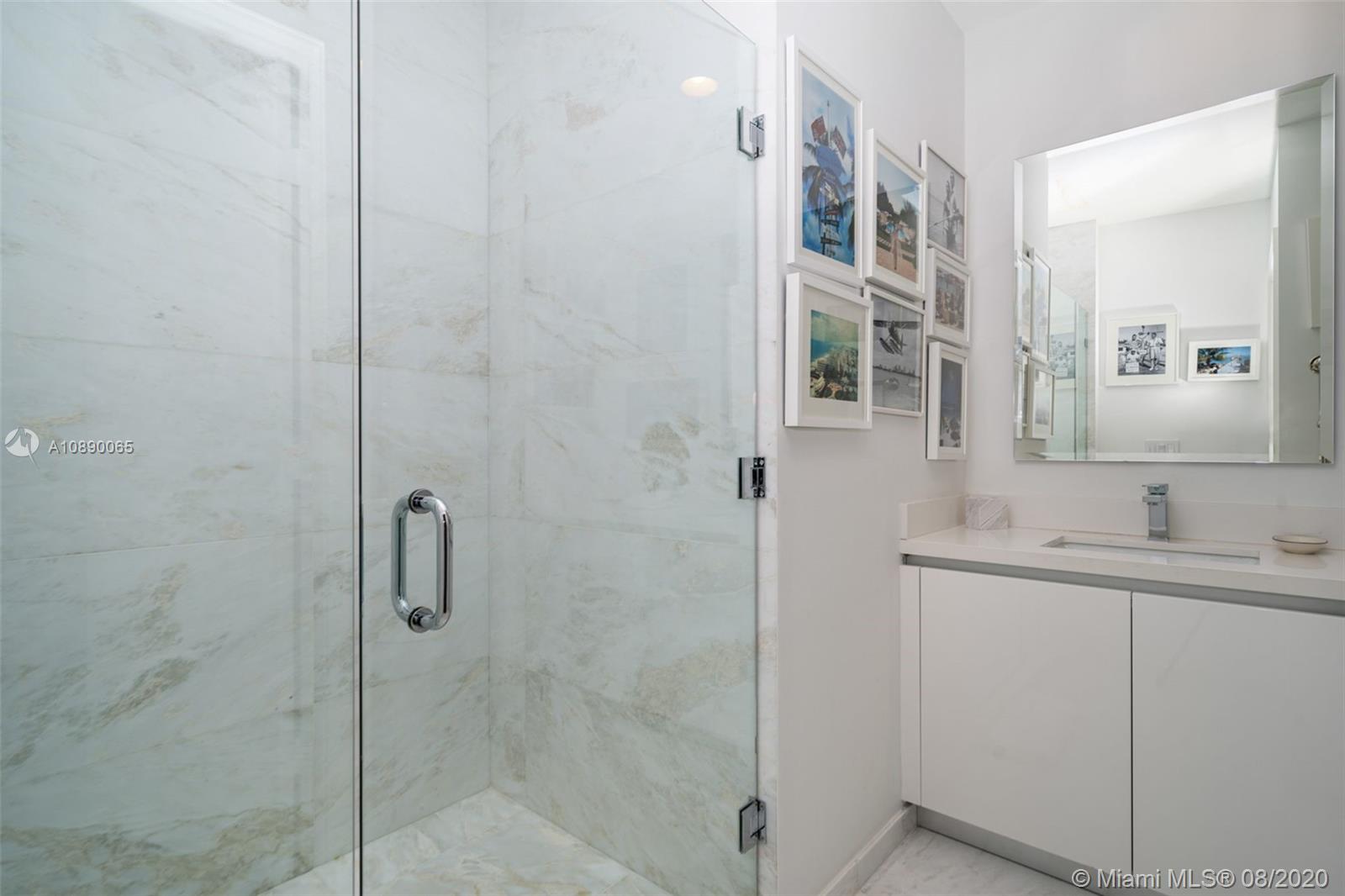 MAREA CONDO - Residential