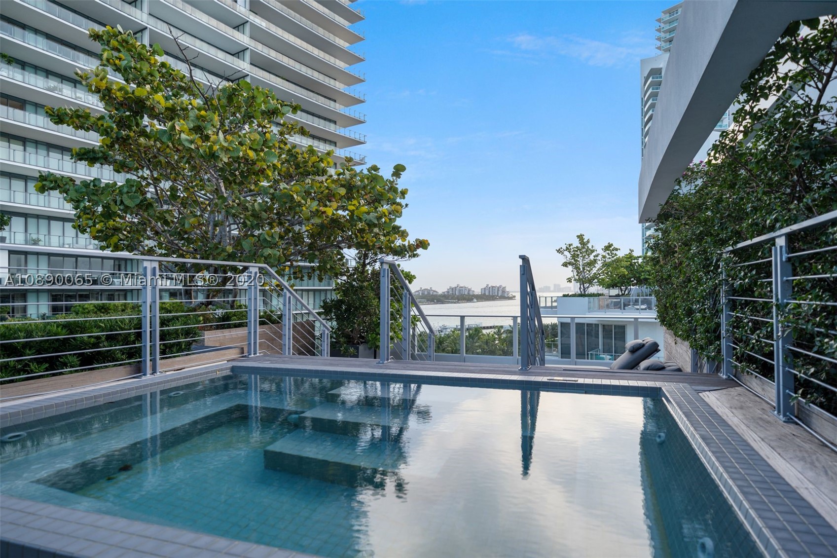 MAREA CONDO - Residential