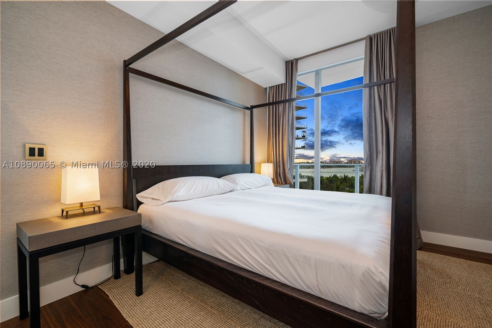 MAREA CONDO - Residential