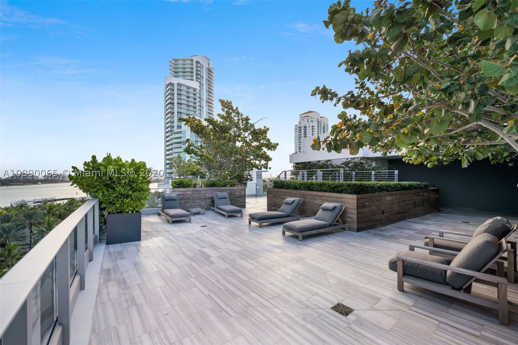 MAREA CONDO - Residential