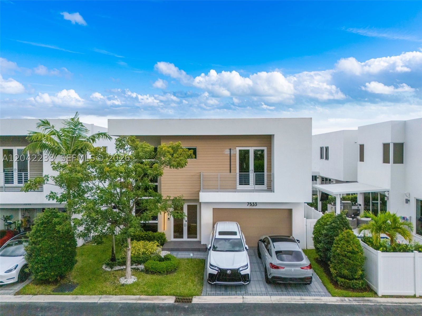 DORAL COMMONS RESIDENTIAL - Residential