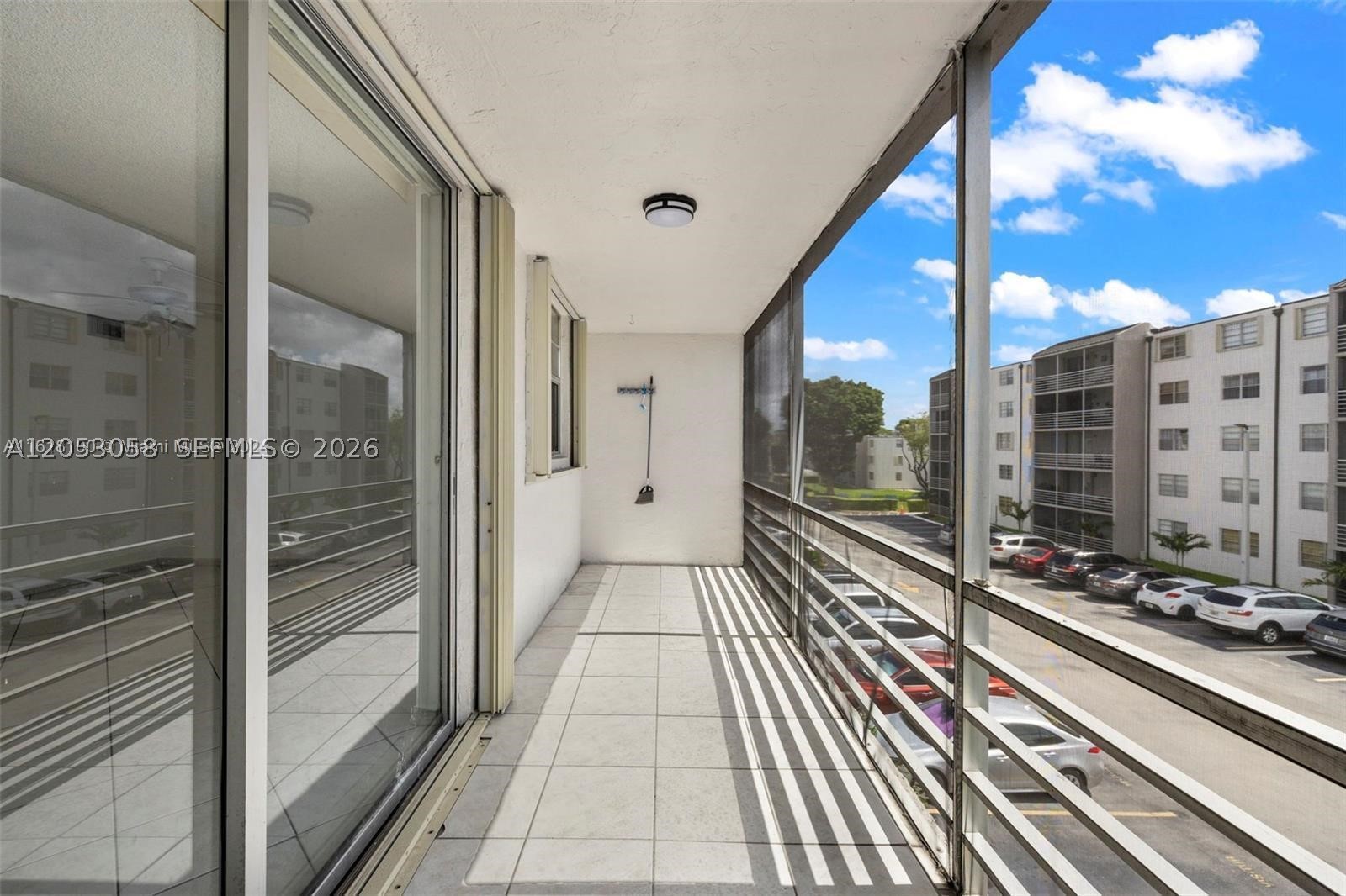 EL CONQUISTADOR SOUTH CON - Residential Lease