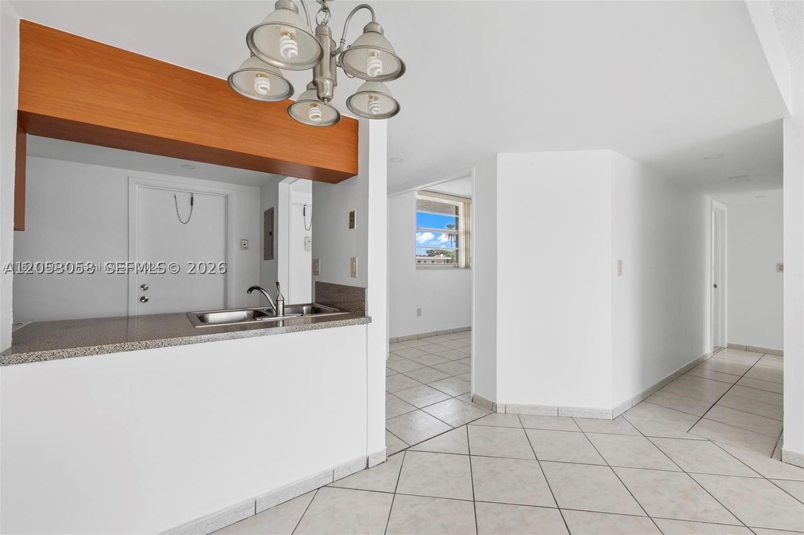 EL CONQUISTADOR SOUTH CON - Residential Lease