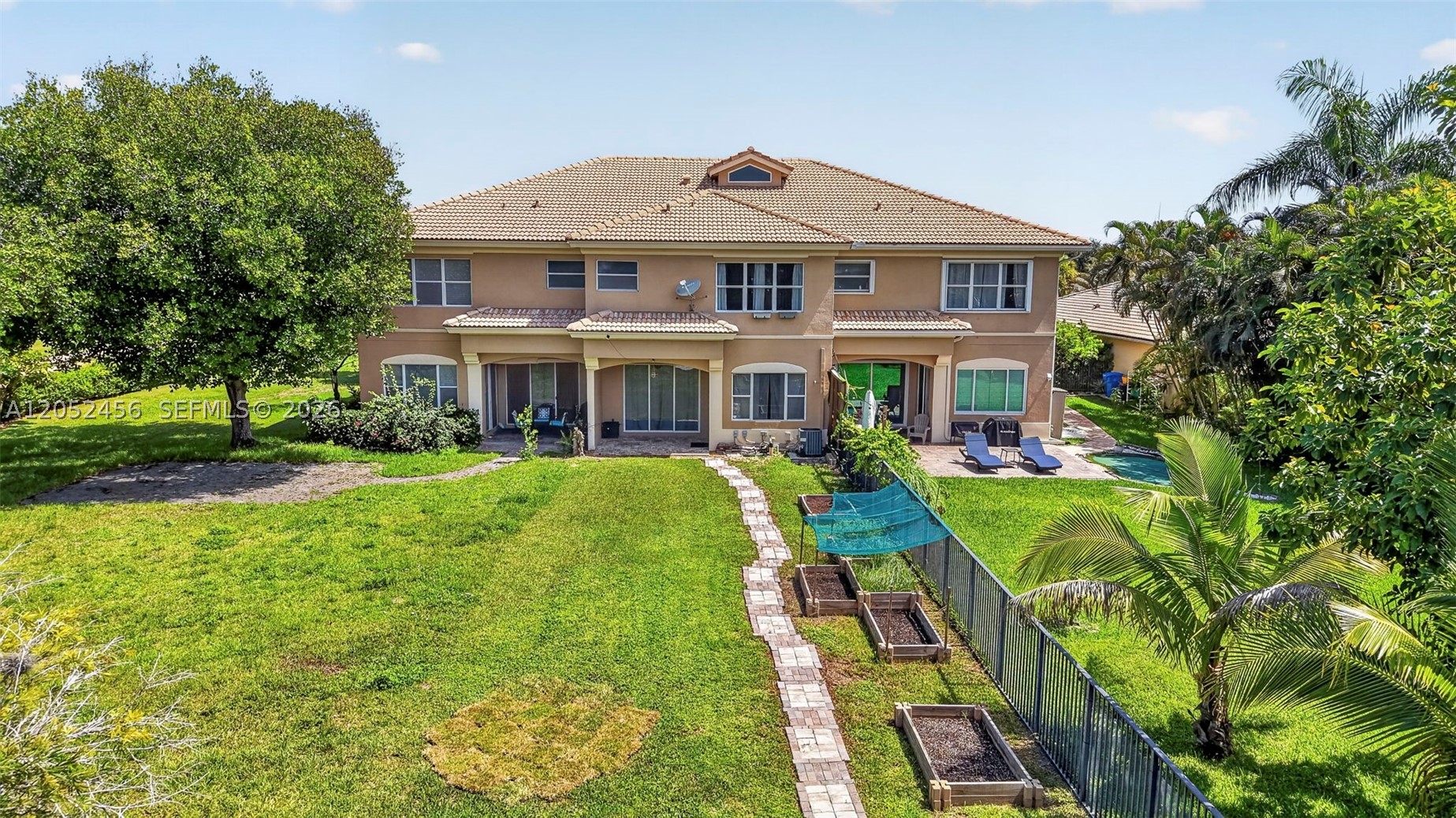 Bella Terra - Residential