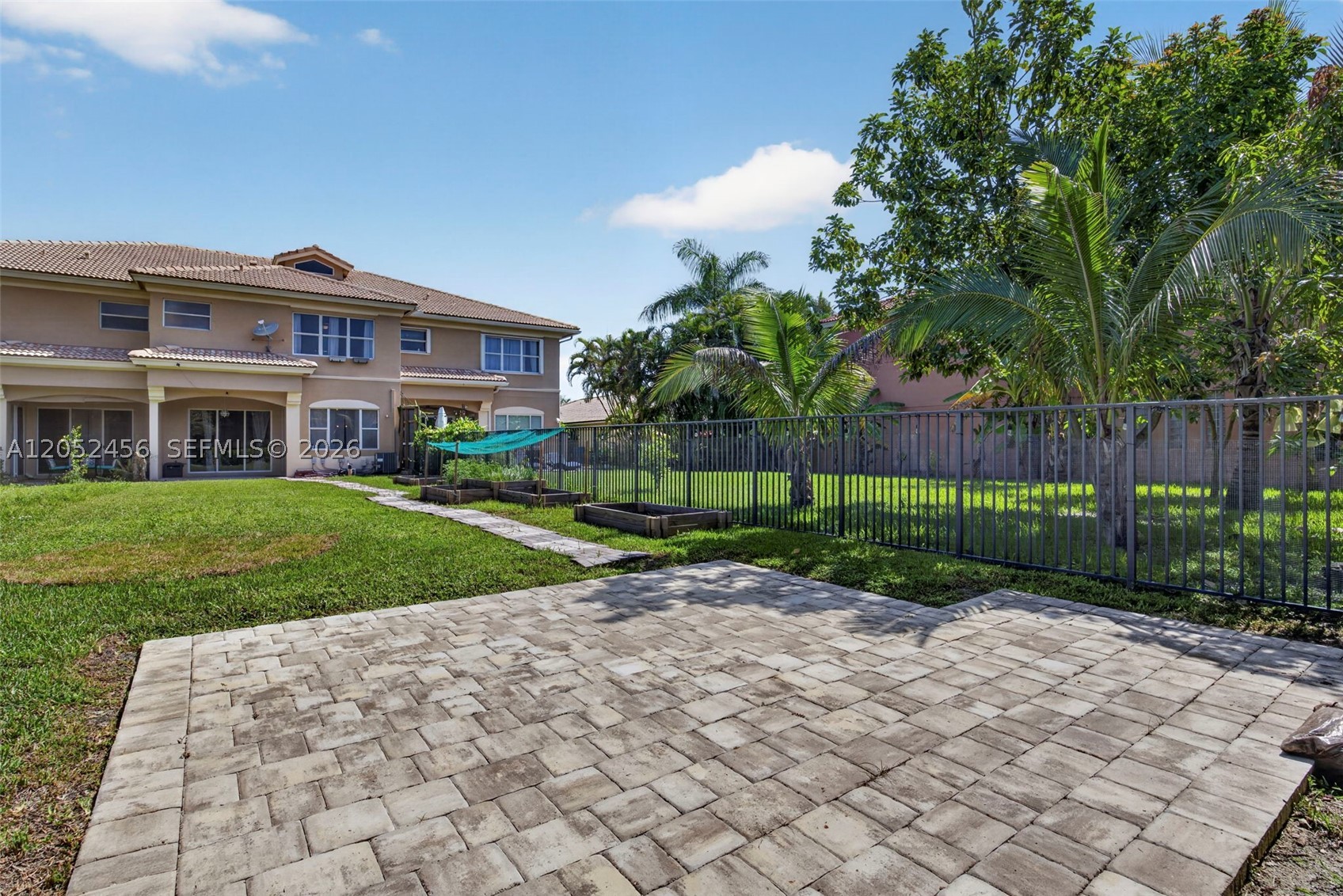 Bella Terra - Residential