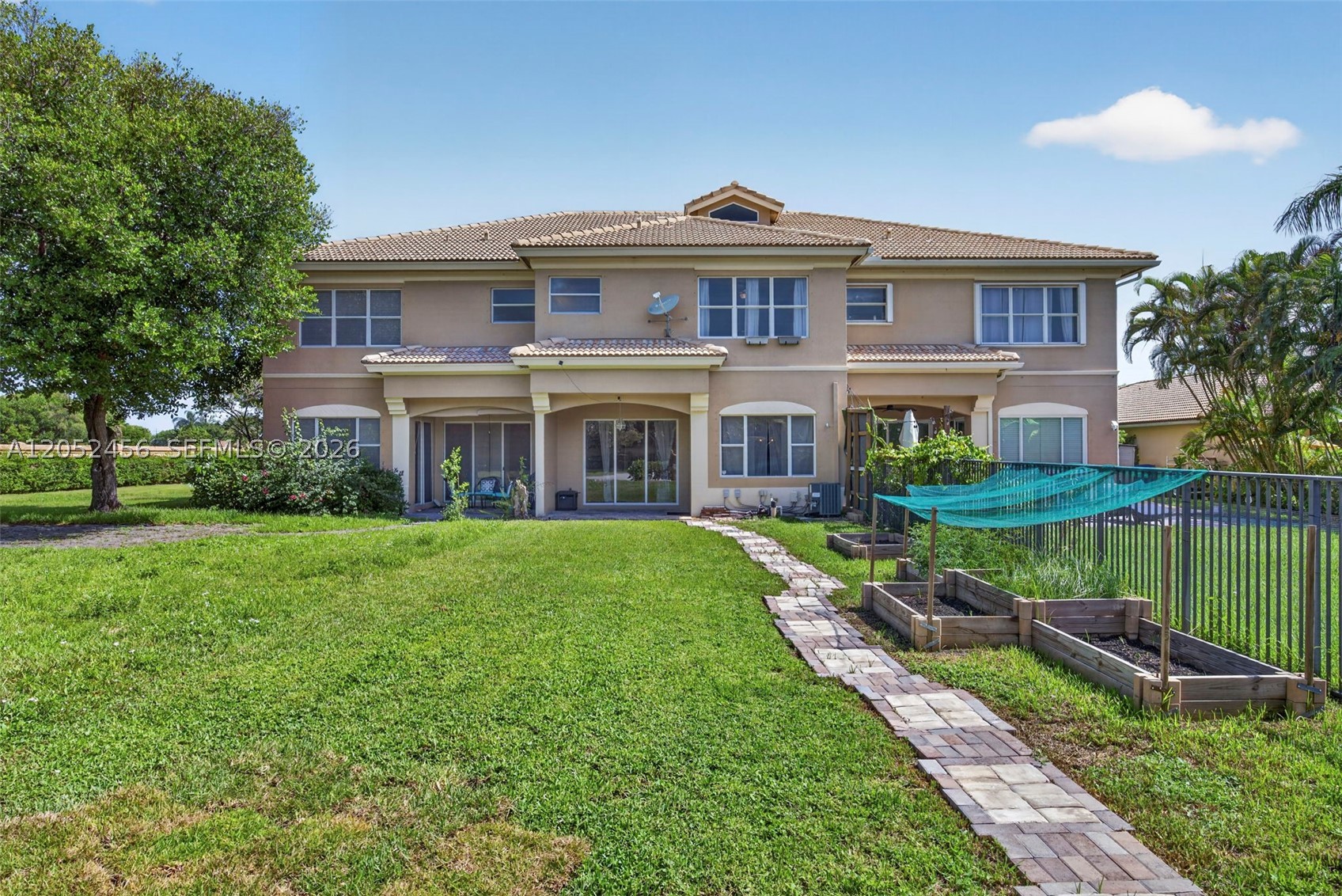 Bella Terra - Residential