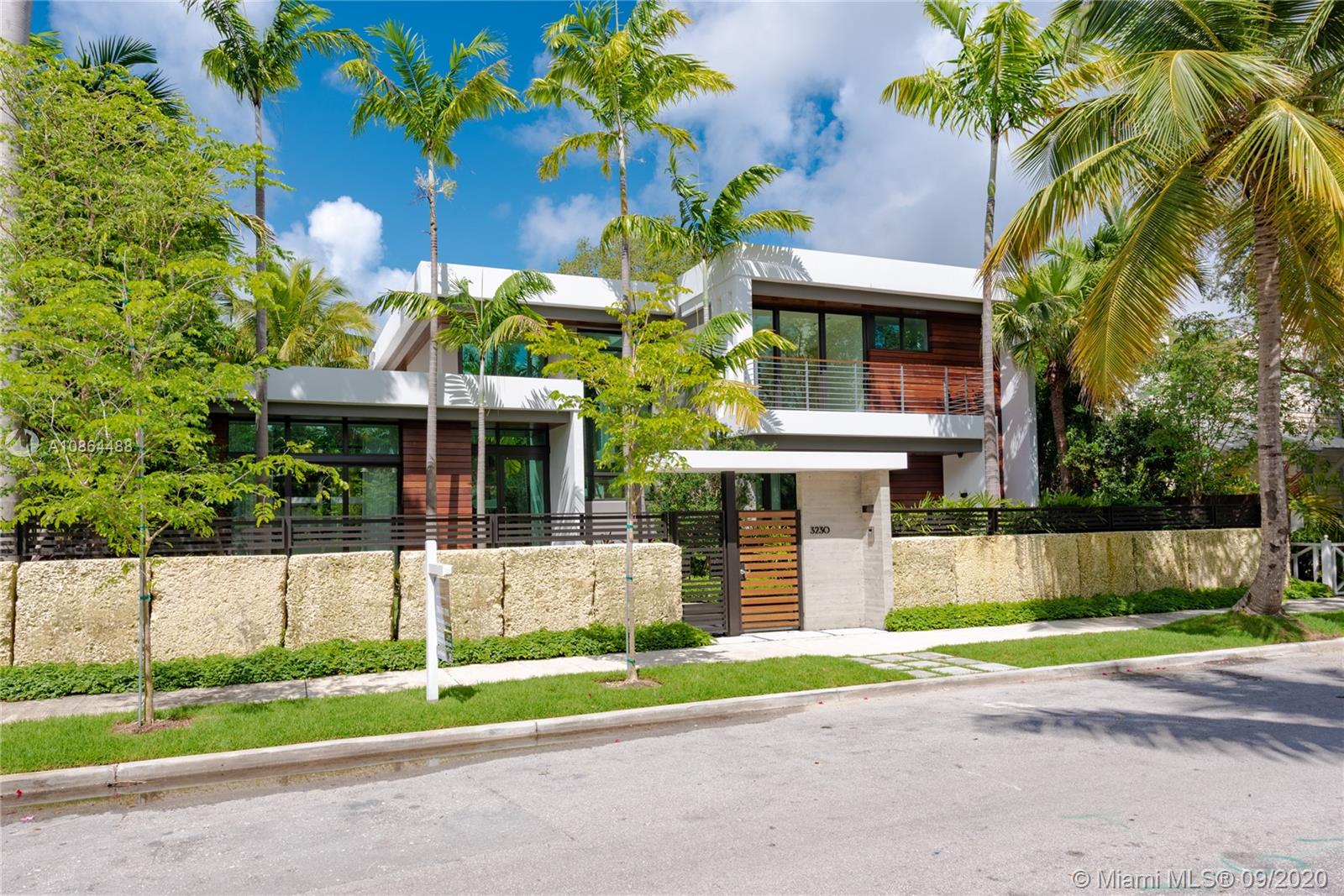 CRYSTAL BLUFF - Residential