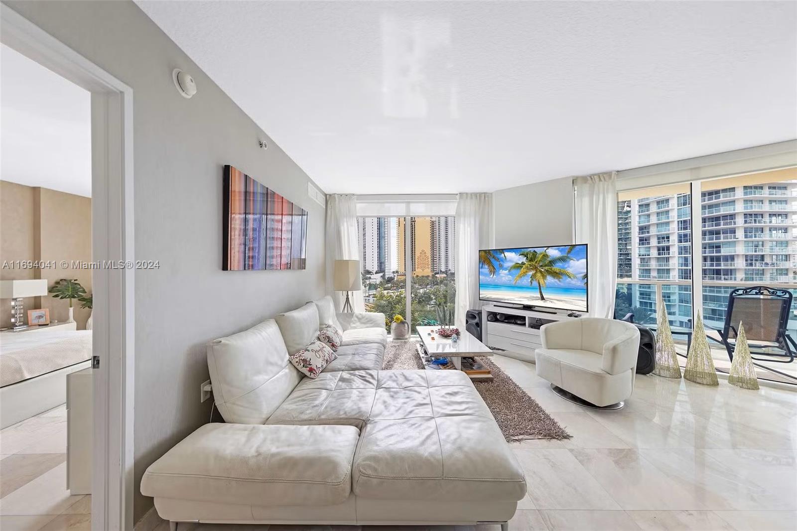 ST TROPEZ ON THE BAY II C - Residential