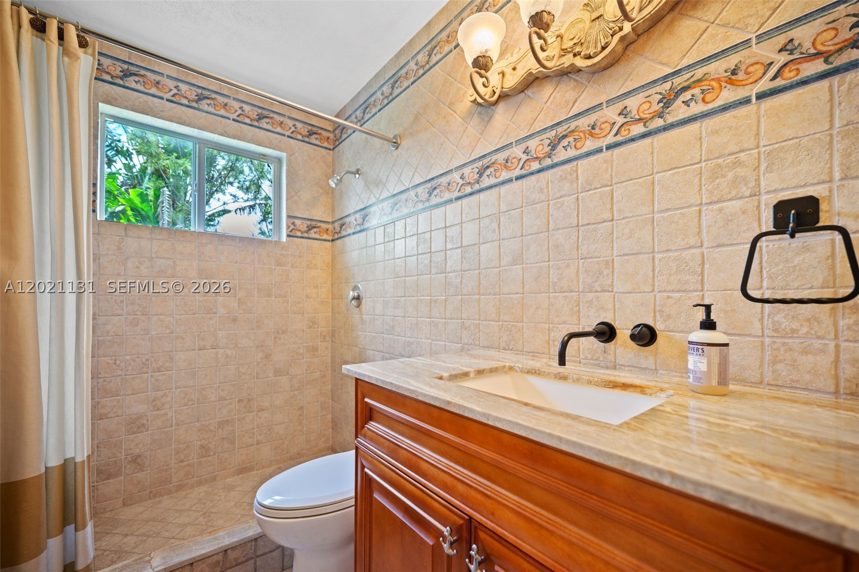 DAVIS ISLES SEC 5 - Residential