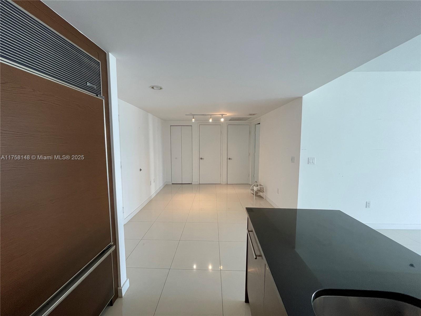 ICONBRICKELL CONDO NO 1 - Residential