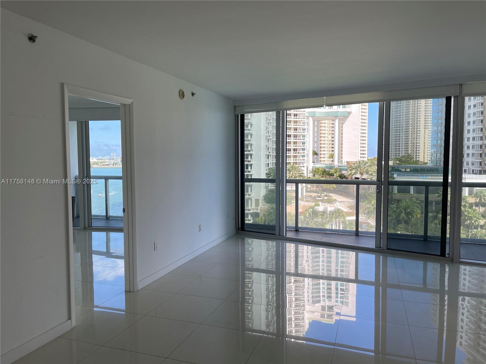 ICONBRICKELL CONDO NO 1 - Residential