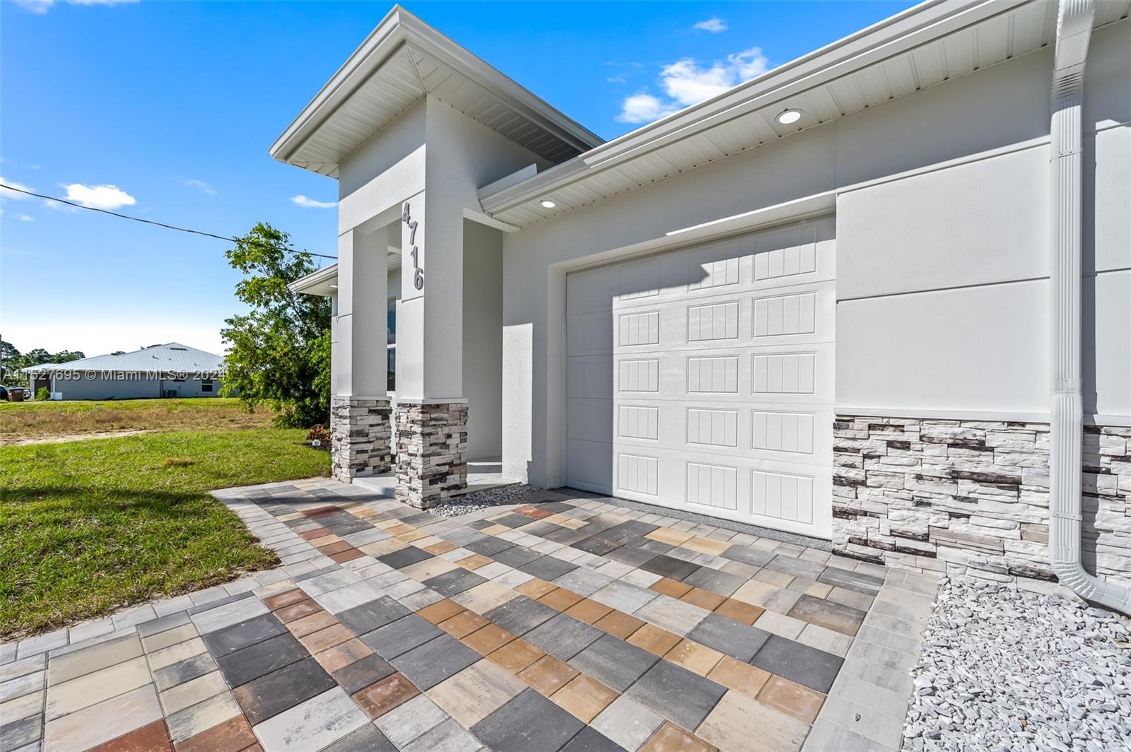 LEHIGH ACRES - Residential Income