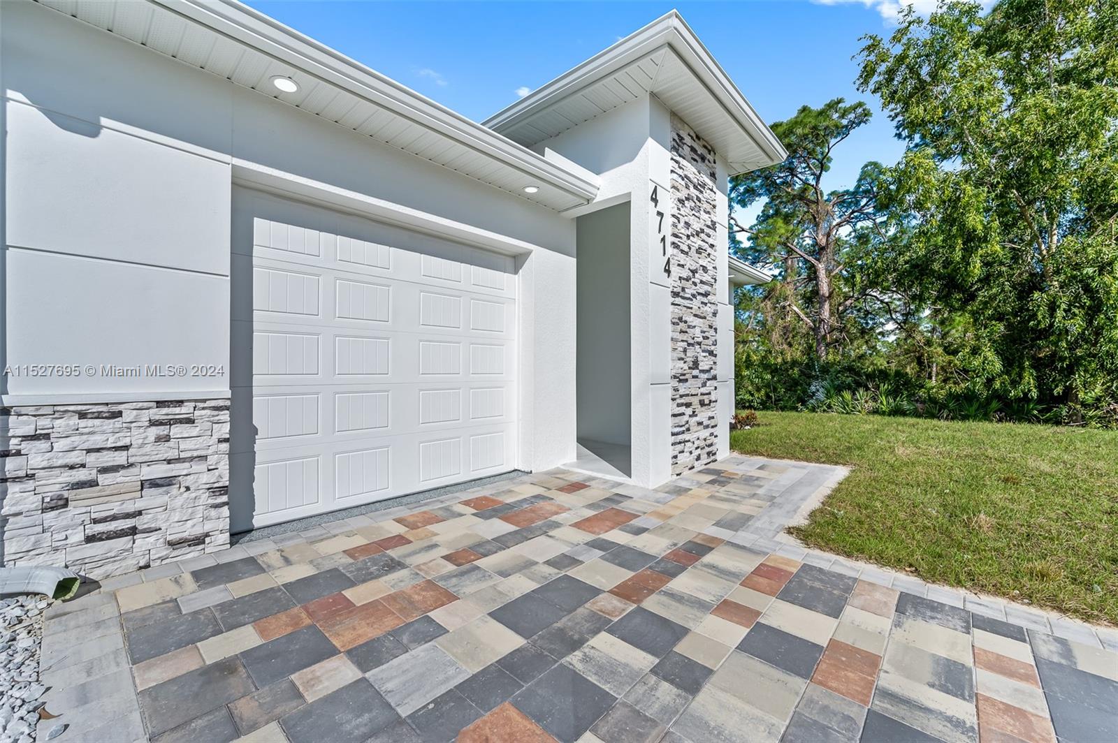 LEHIGH ACRES - Residential Income