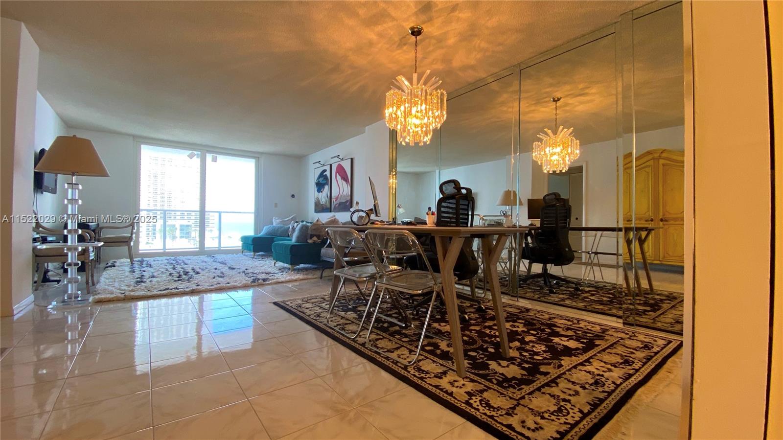LA MER ESTATES SOUTH COND - Residential