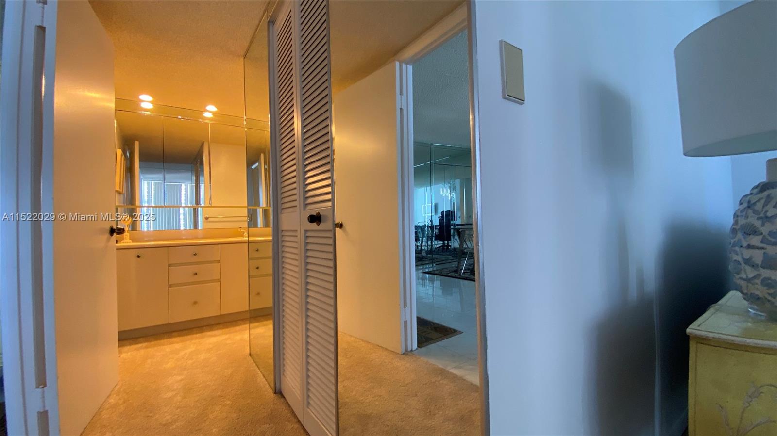 LA MER ESTATES SOUTH COND - Residential