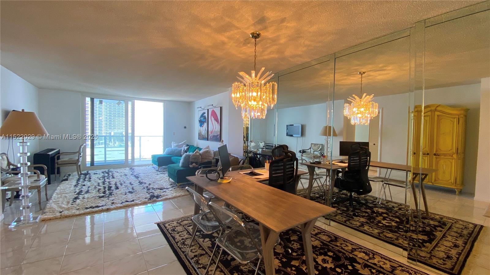 LA MER ESTATES SOUTH COND - Residential
