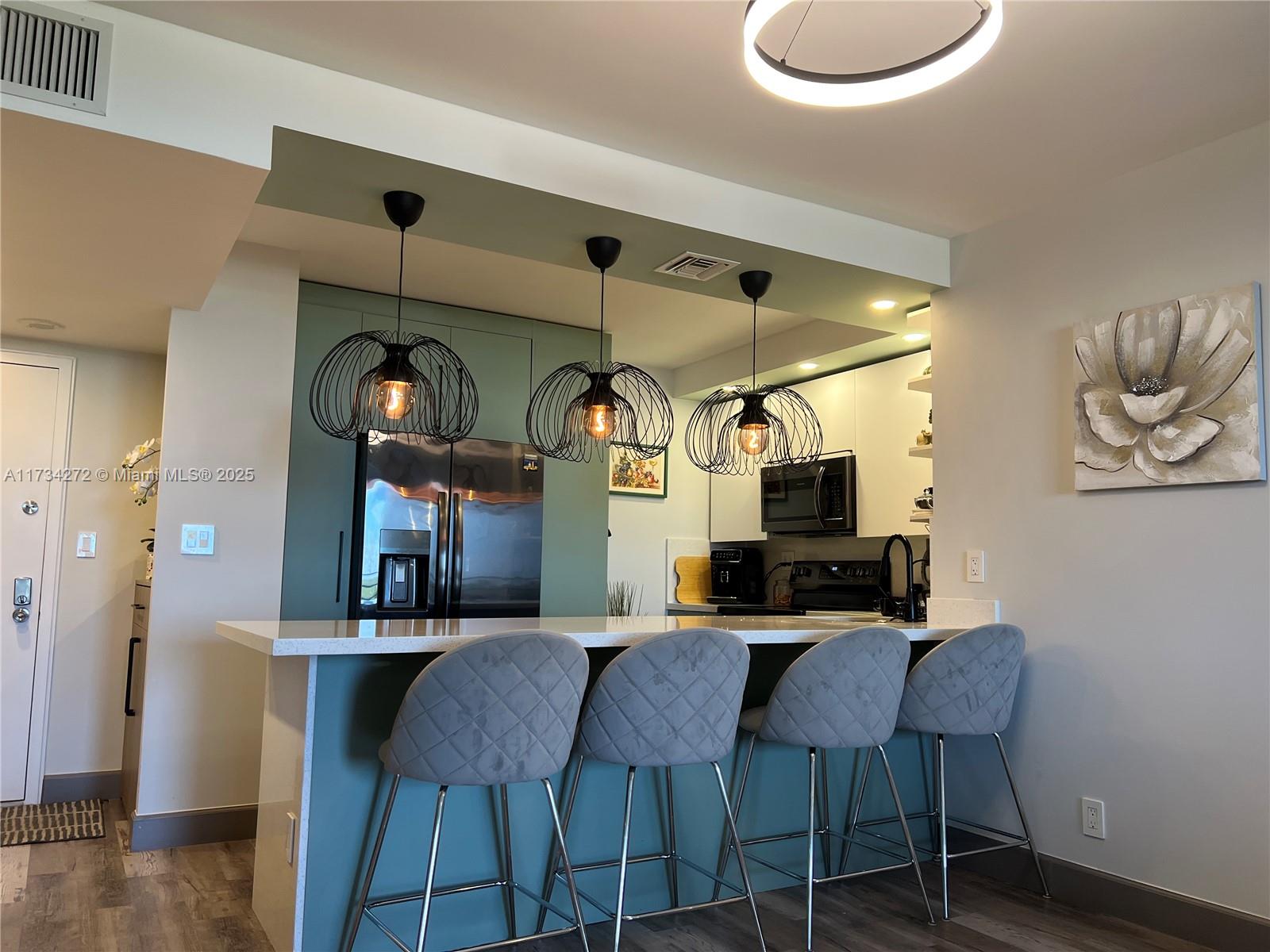 The apartment is completely renovated. All appliances and plumbing are new. Two spacious storages, two wardrobes and one dressing room.