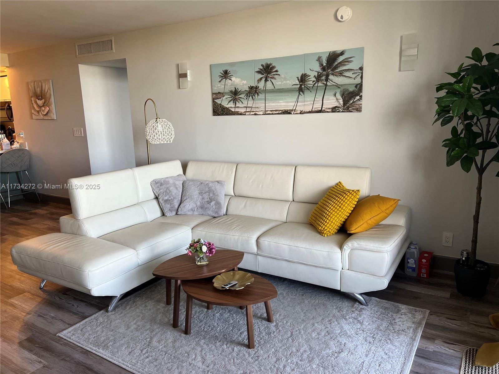 OLYMPUS CONDO PHASE - Residential
