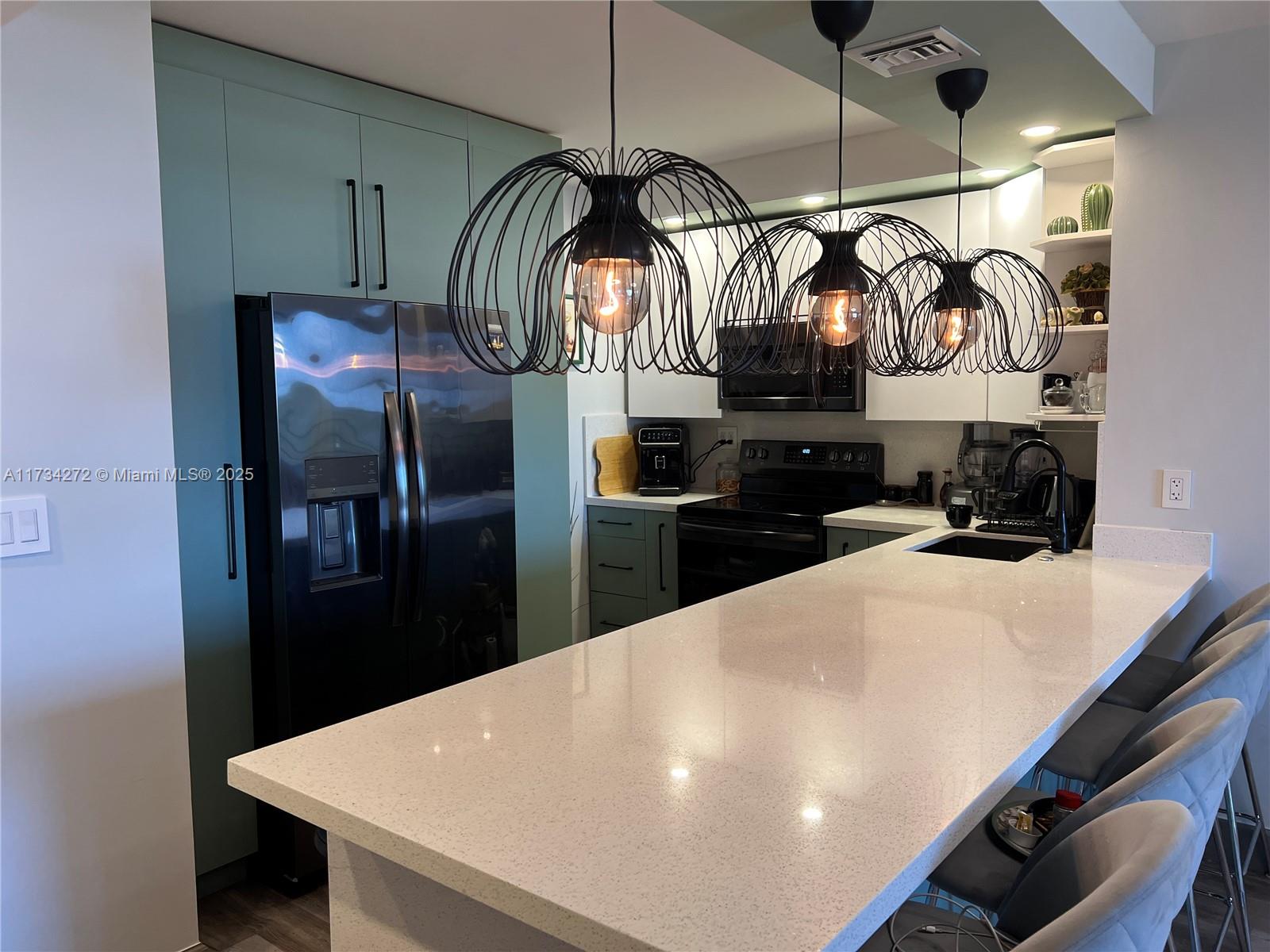 OLYMPUS CONDO PHASE - Residential