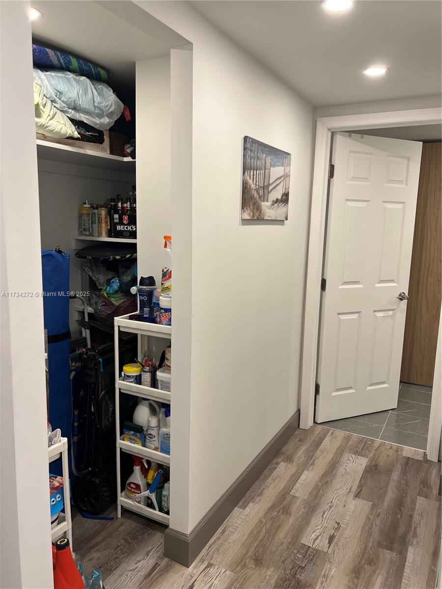 OLYMPUS CONDO PHASE - Residential