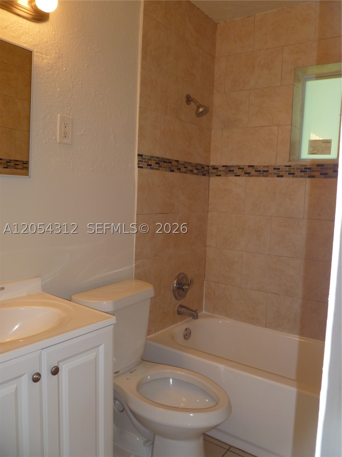 RIVER GARDENS - Residential Lease