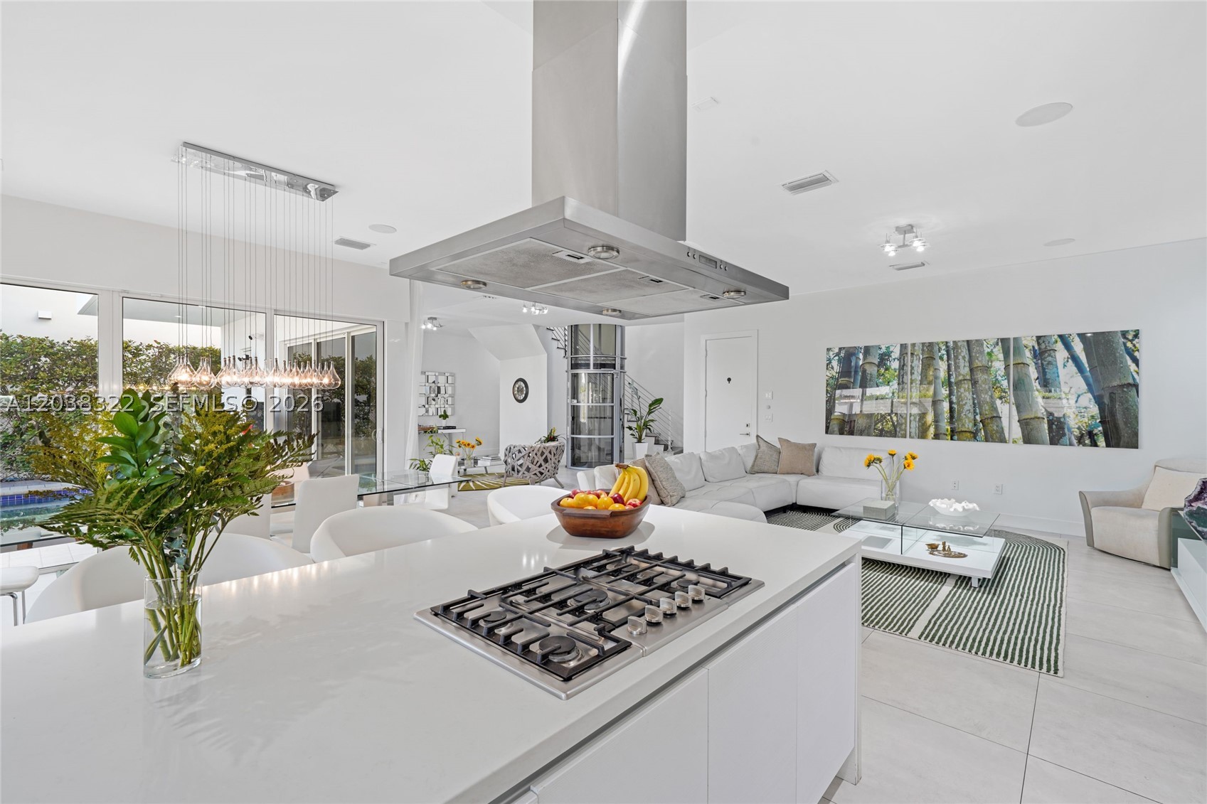 DORAL COMMONS RESIDENTIAL - Residential Lease
