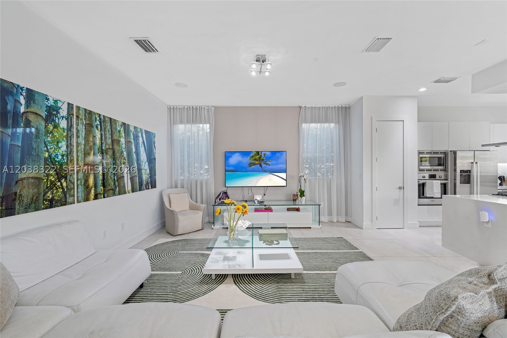 DORAL COMMONS RESIDENTIAL - Residential Lease