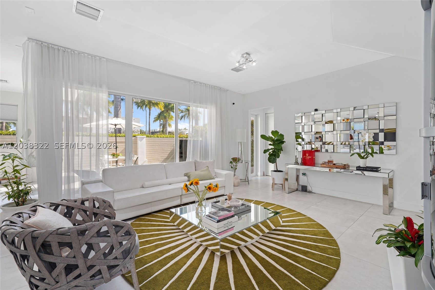 DORAL COMMONS RESIDENTIAL - Residential Lease