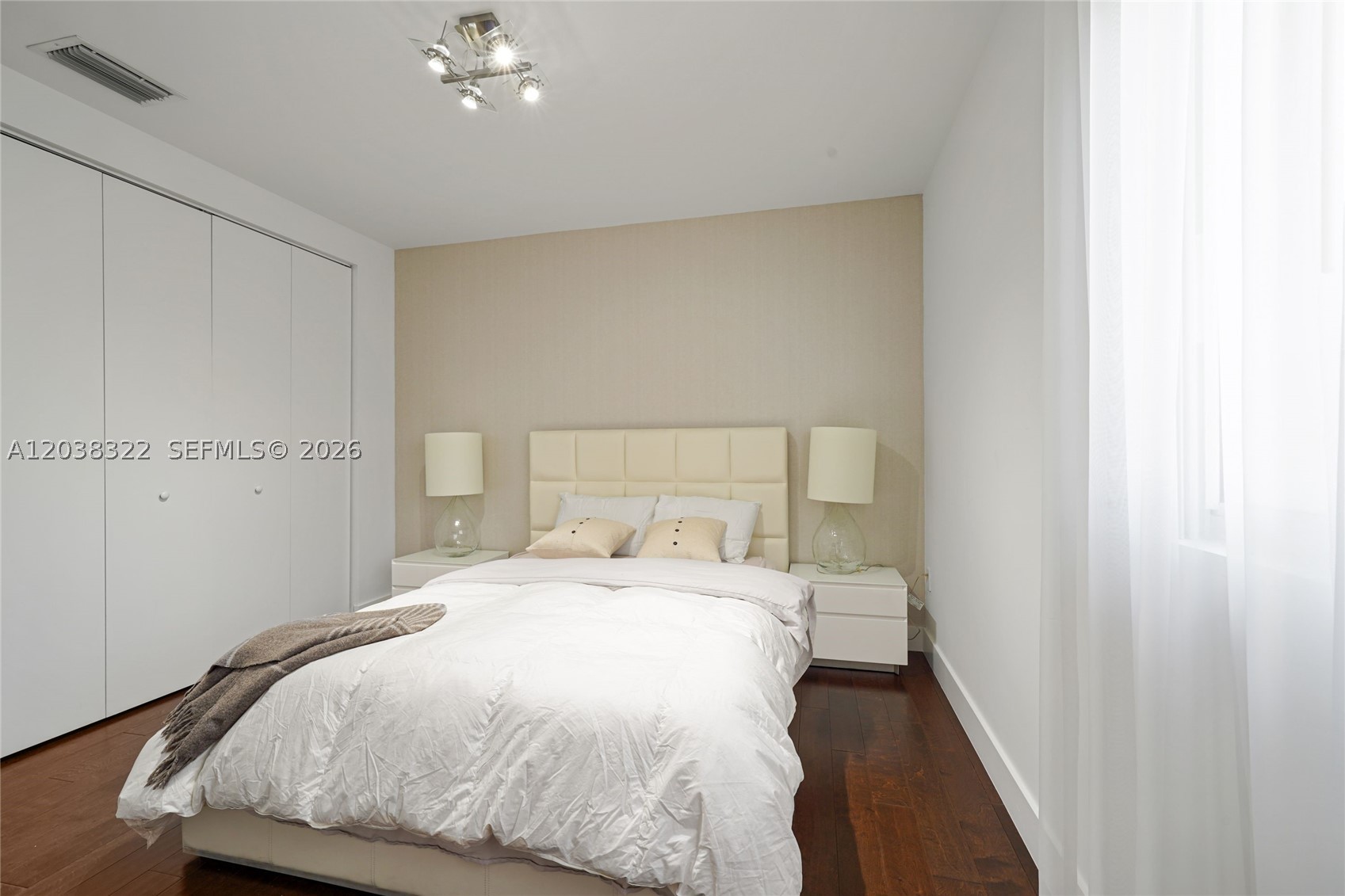 DORAL COMMONS RESIDENTIAL - Residential Lease