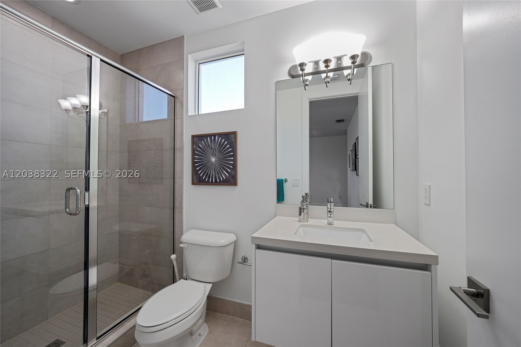 DORAL COMMONS RESIDENTIAL - Residential Lease