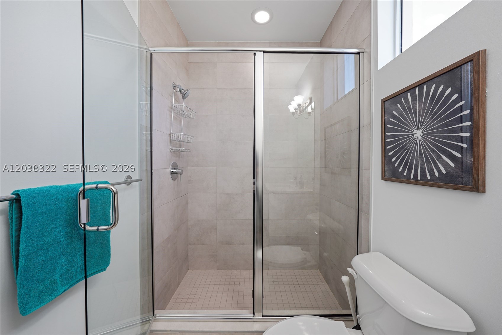 DORAL COMMONS RESIDENTIAL - Residential Lease