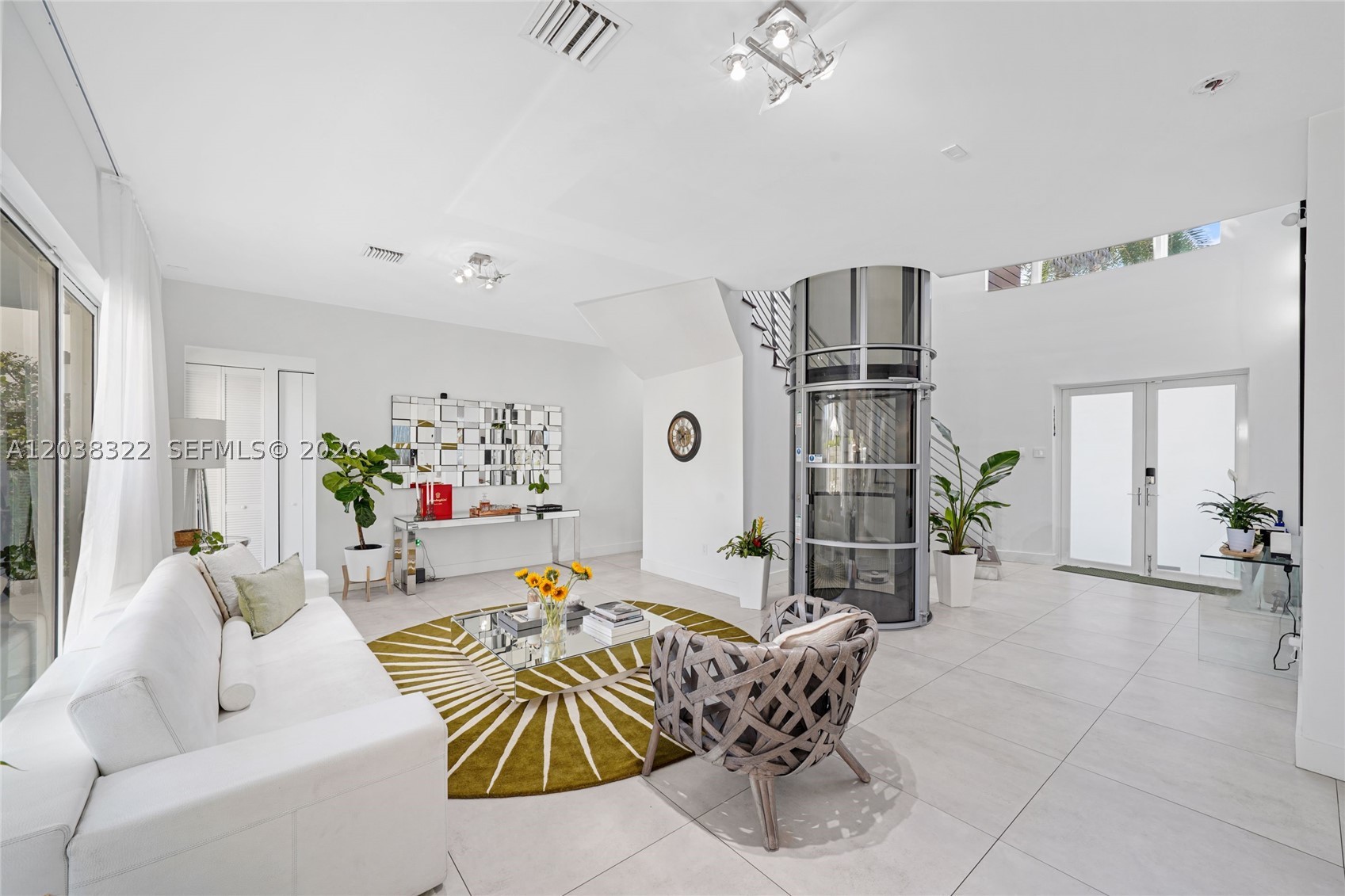 DORAL COMMONS RESIDENTIAL - Residential Lease