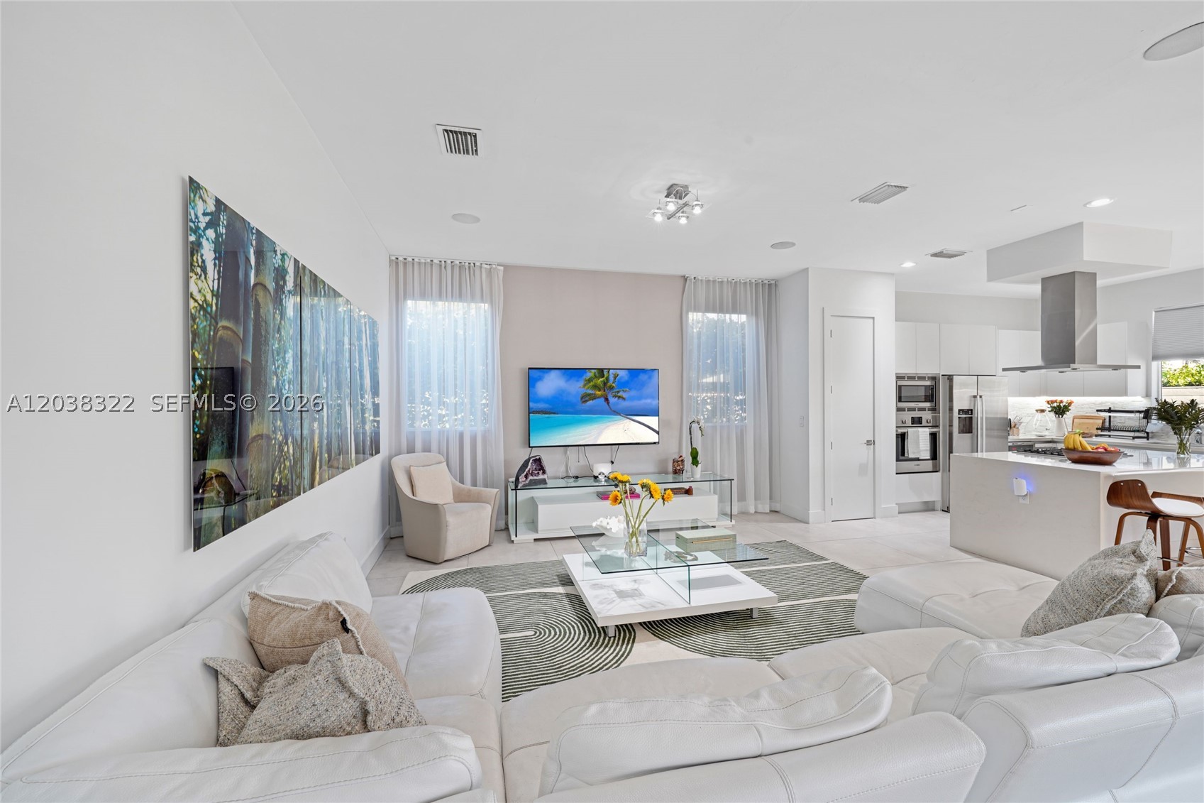DORAL COMMONS RESIDENTIAL - Residential Lease